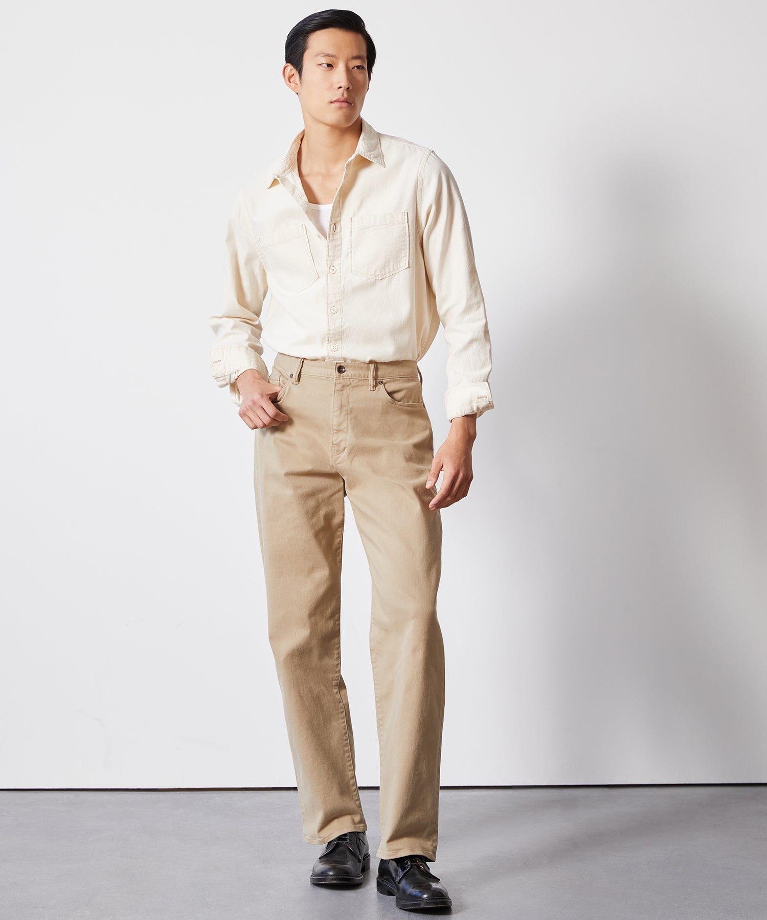 Relaxed Fit 5-Pocket Chino